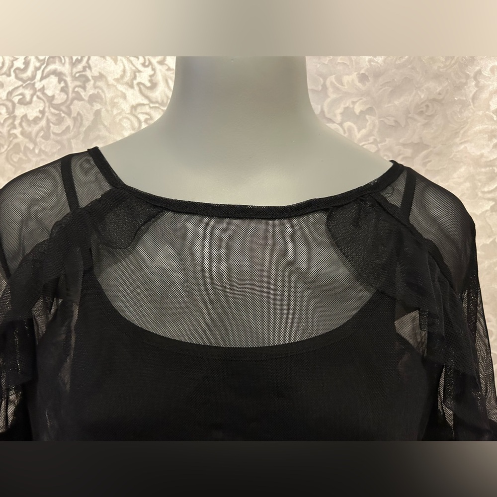 Eyeshadow Two-in-One Ruffled Blouse, Medium - Picture 2 of 6